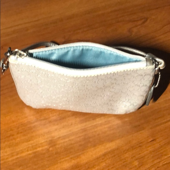 Coach wristlet, small purse - Picture 3 of 8